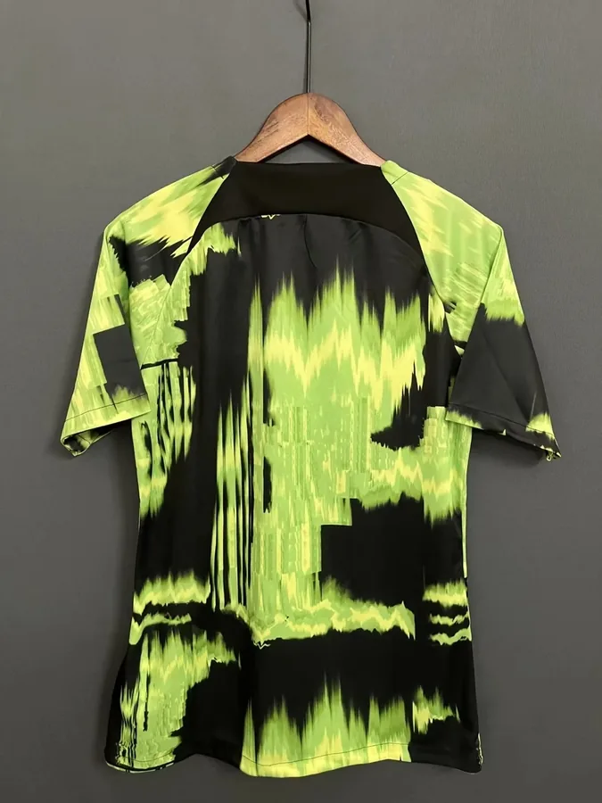 23/24 Wolfsburg pre-match training kit Green and black S-XXL