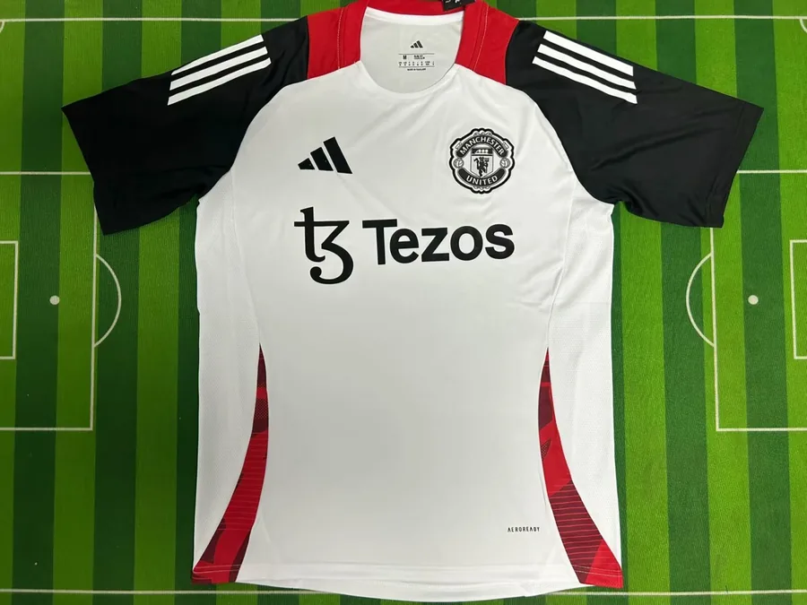 25/26 Man U training kit White S-4XL