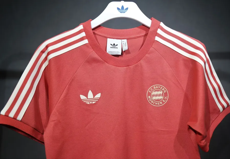25/26 Bayern Black Cotton T S-XXL — photo 2