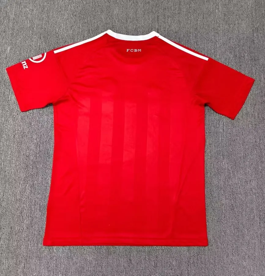 25/26The goalkeeper of Bayern Munich is redS-2XL — photo 5