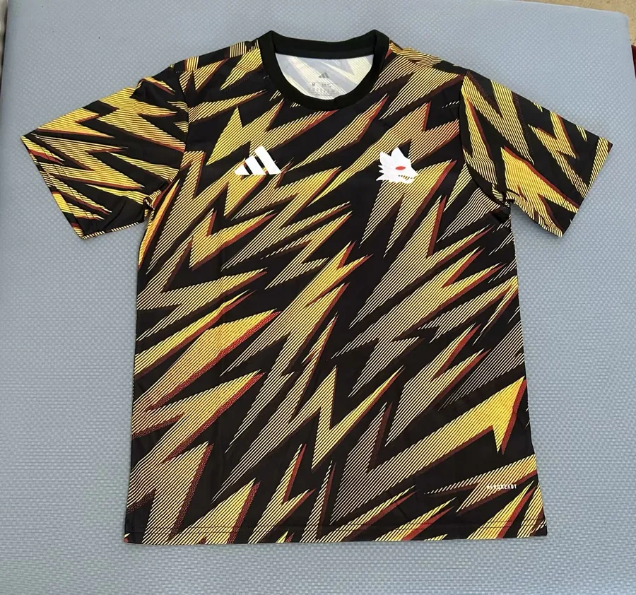 25/26 Roma's pre-match uniform is S-4XL