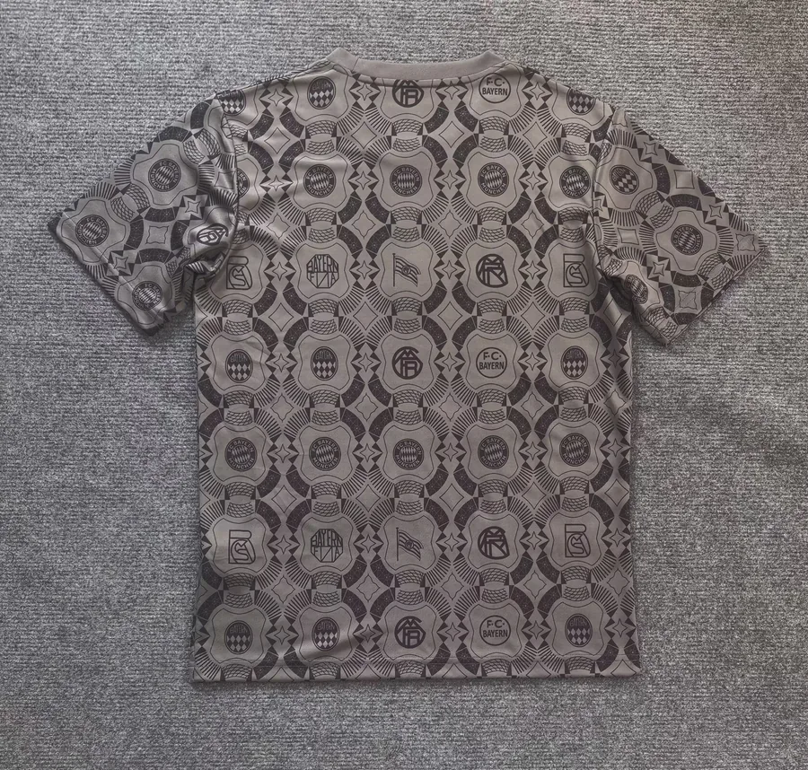 25-26 Bayern Beer Festival T Blood S - 2XL — photo 2