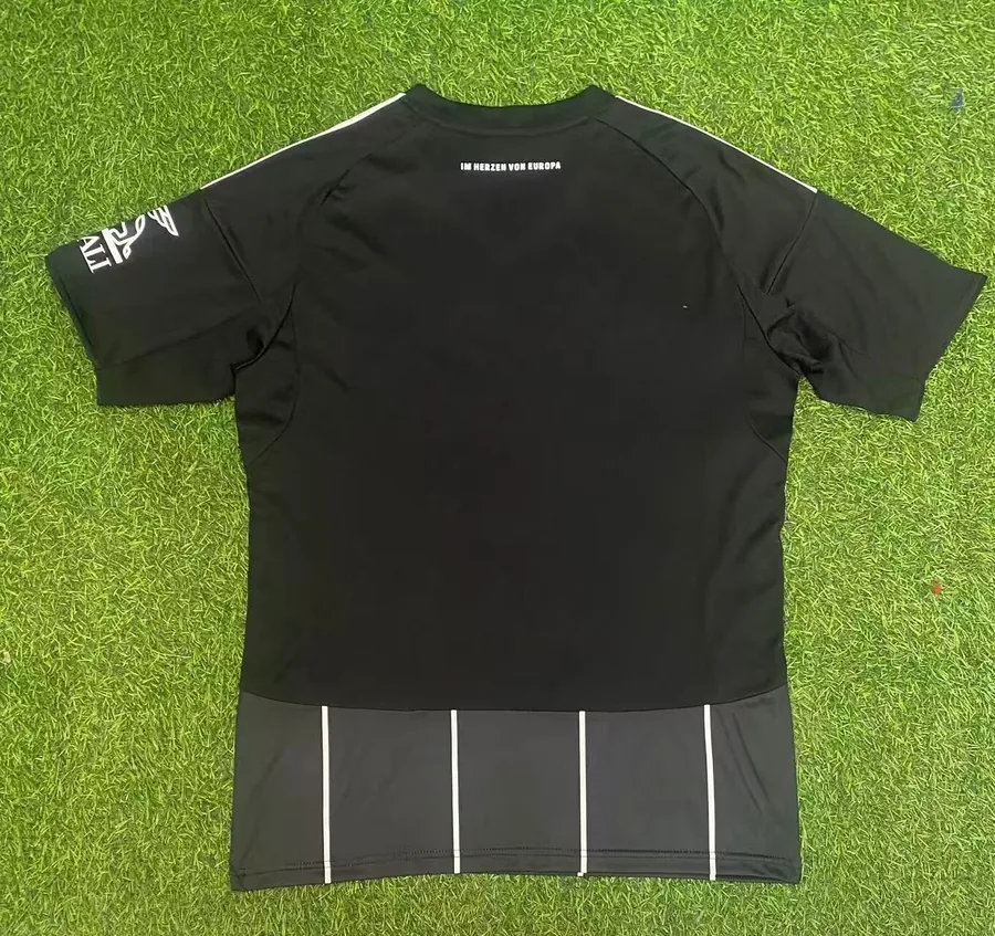 2526 Frankfurt home game S-XXL — photo 2