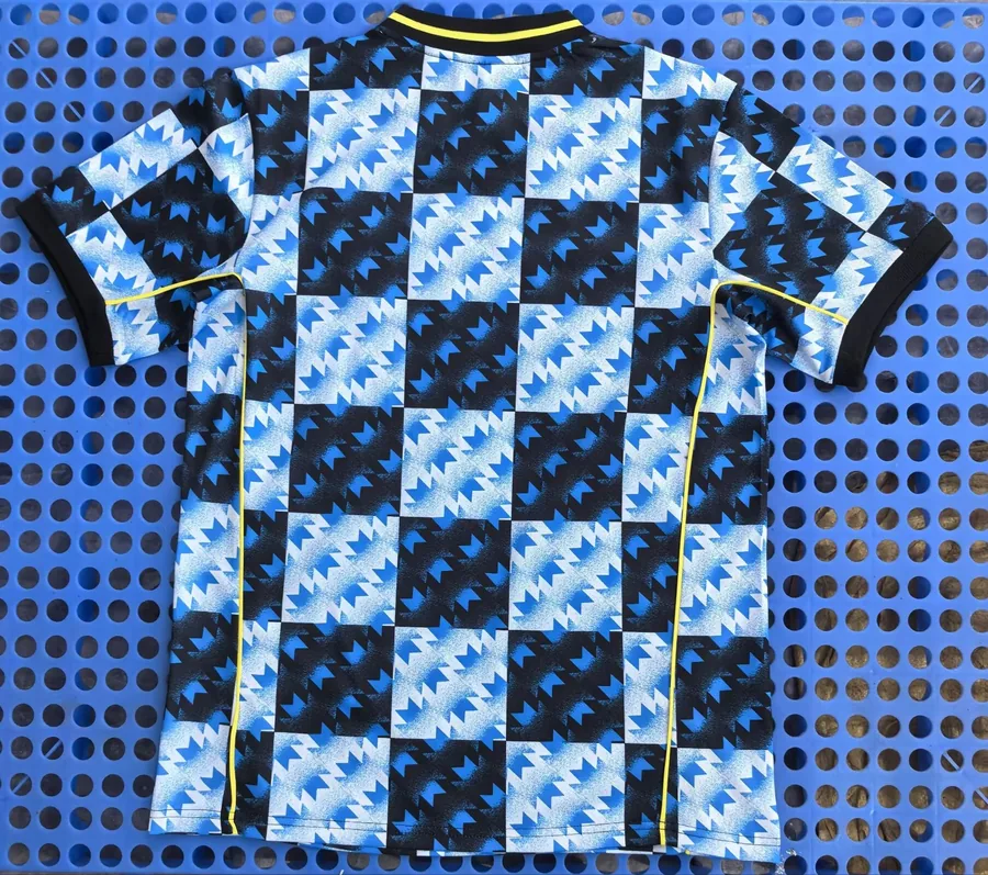 2025 Man U  Retro T-shirt with Check Pattern, S-XXL — photo 3