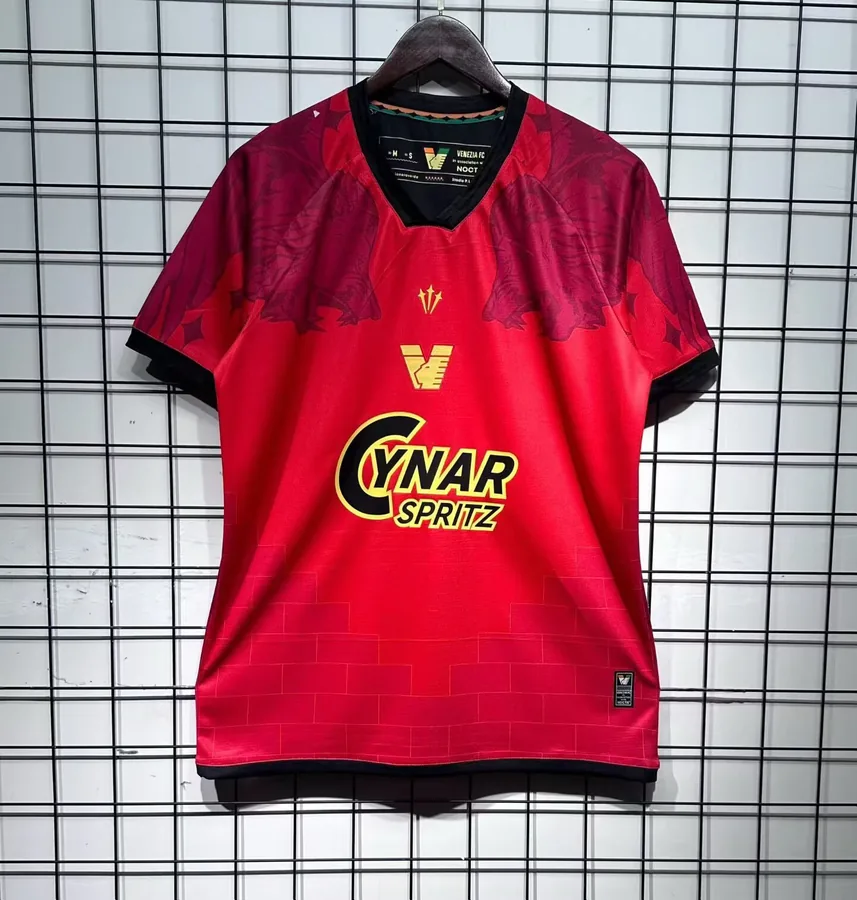 25-26 Venice Three Guest Red S-4XL — photo 3