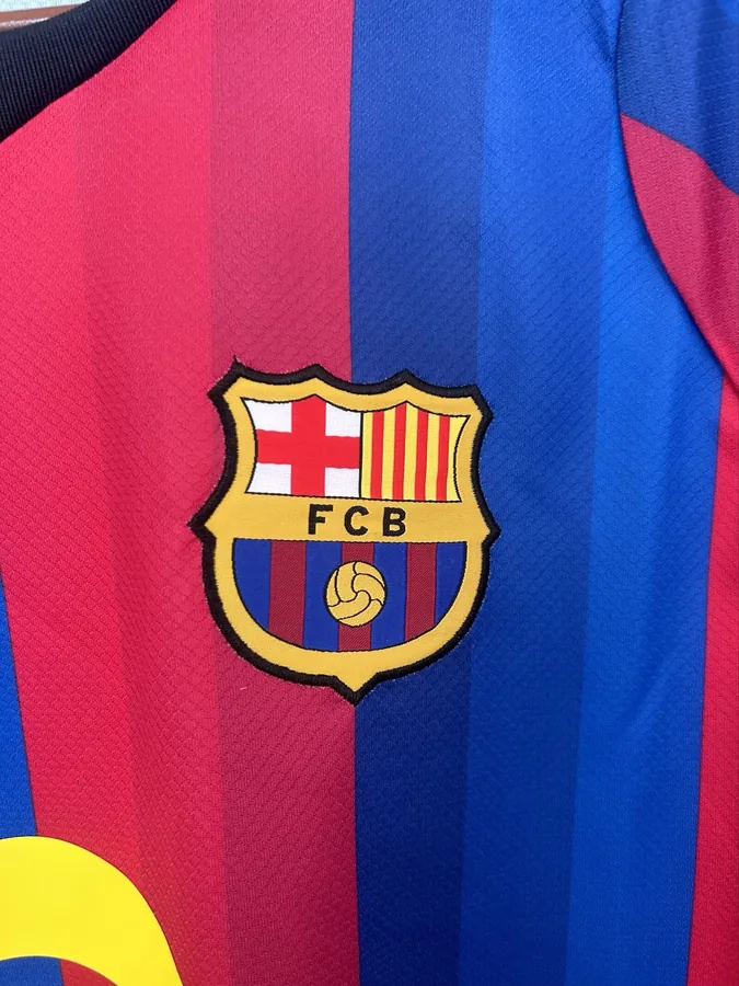 26/27 Barcelona Soccer Jersey Home — photo 4