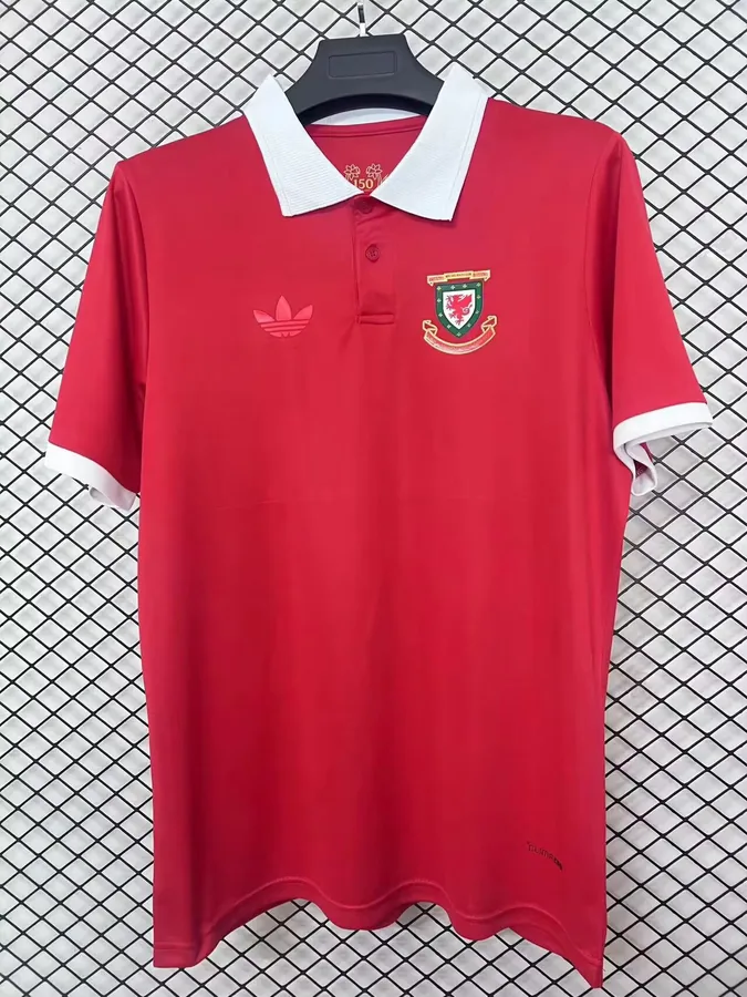 2026 Wales 150th Souvenir Red Soccer Jersey — photo 3