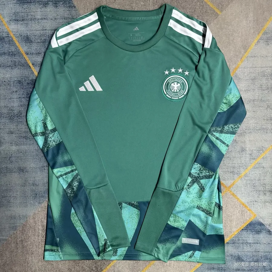 2026 Germany Green Goalkeeper Long Sleeves Soccer Jersey — photo 2