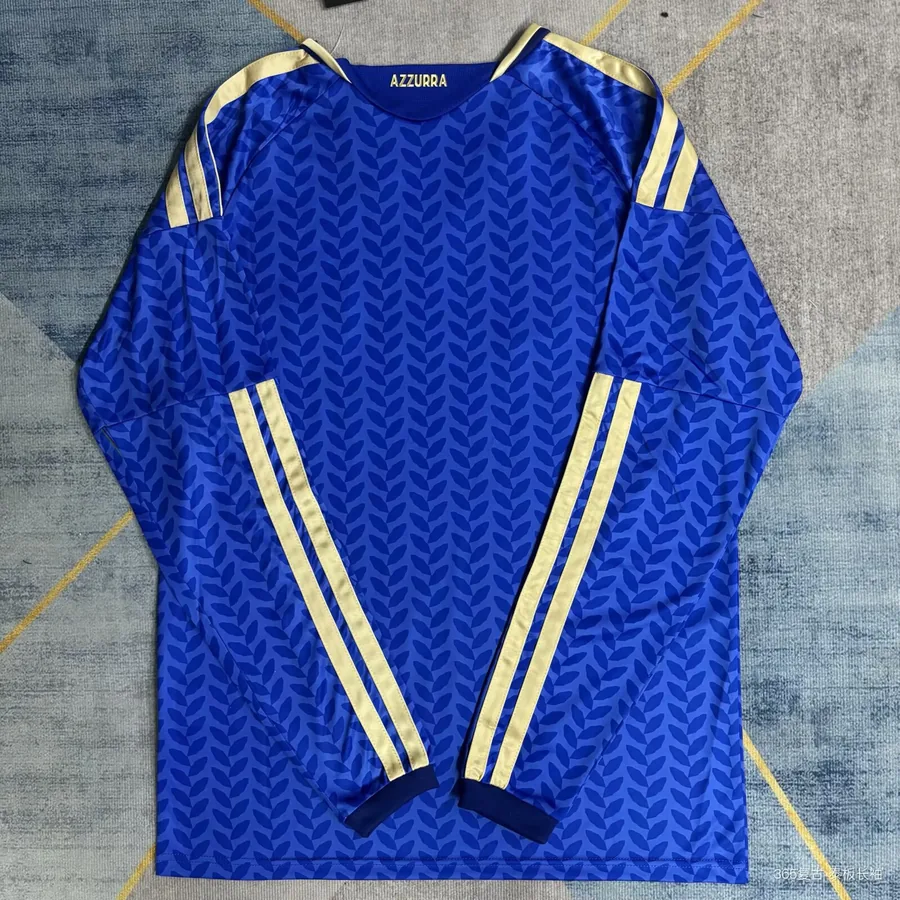 2026 Italy Long Sleeve Soccer Jersey Home — photo 3