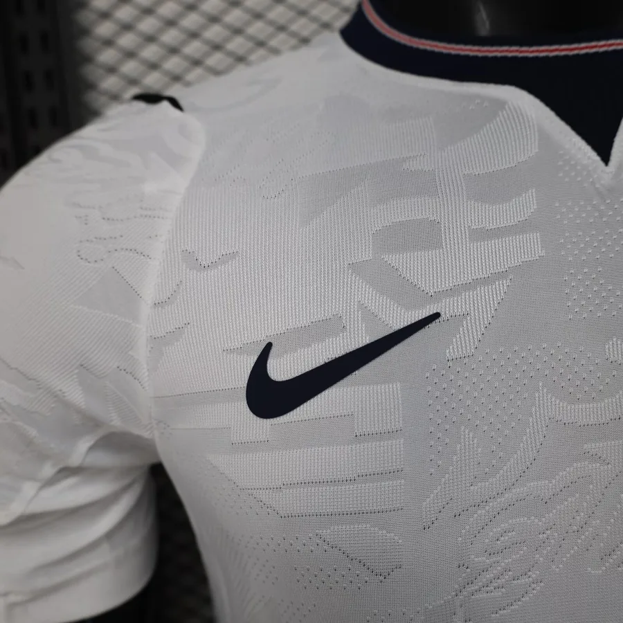 2026 Player England Soccer Jersey Home — photo 3