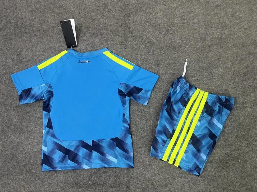 2026 Kids Spain Goalkeeper Soccer Jersey — photo 2