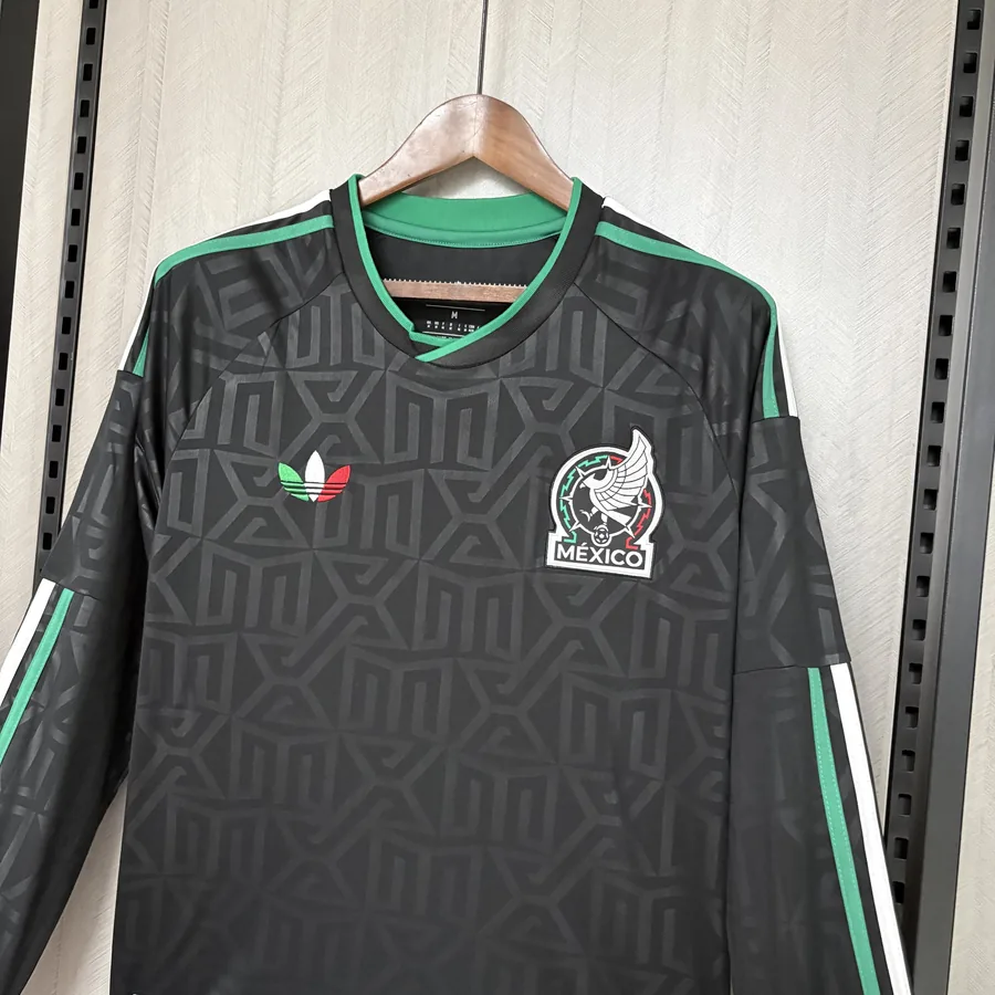 2026 Mexico Long-sleeved Black Soccer Jersey — photo 5