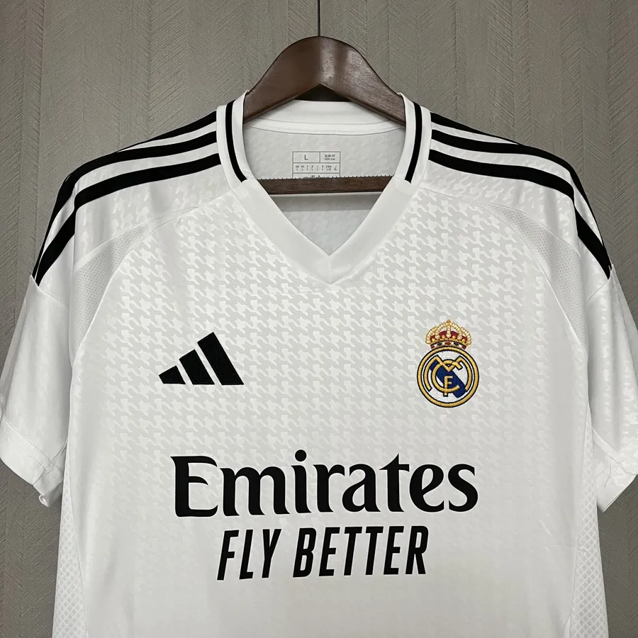 2024/25 Real Madrid home jersey — photo 3