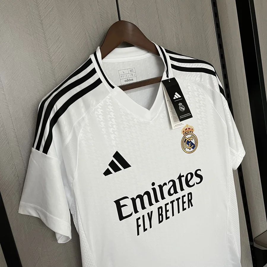 2024/25 Real Madrid home jersey — photo 4