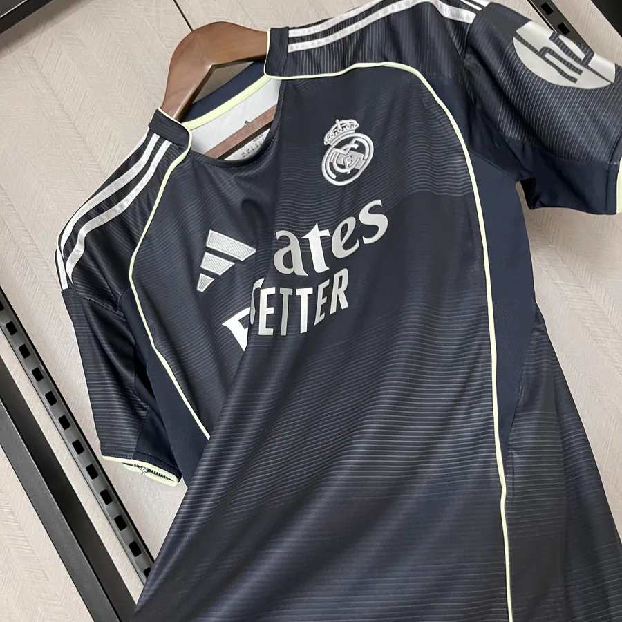 25/26 Real Madrid Soccer Jersey Away — photo 3