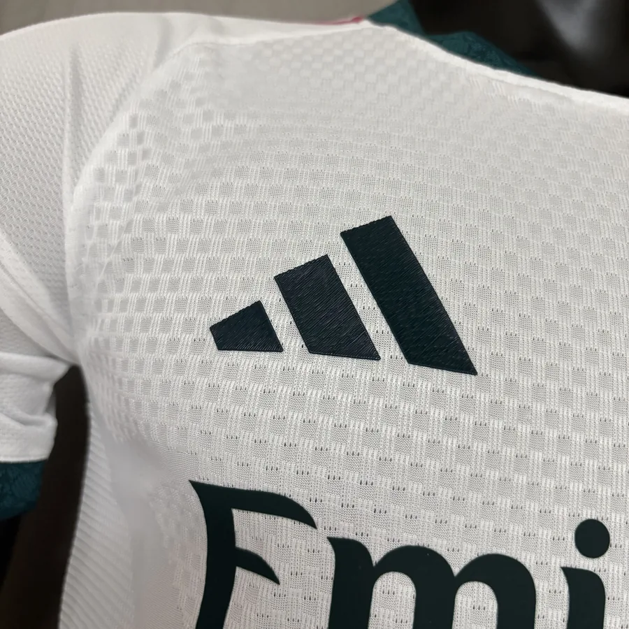 26/27 Player Real Madrid Soccer Jersey Home