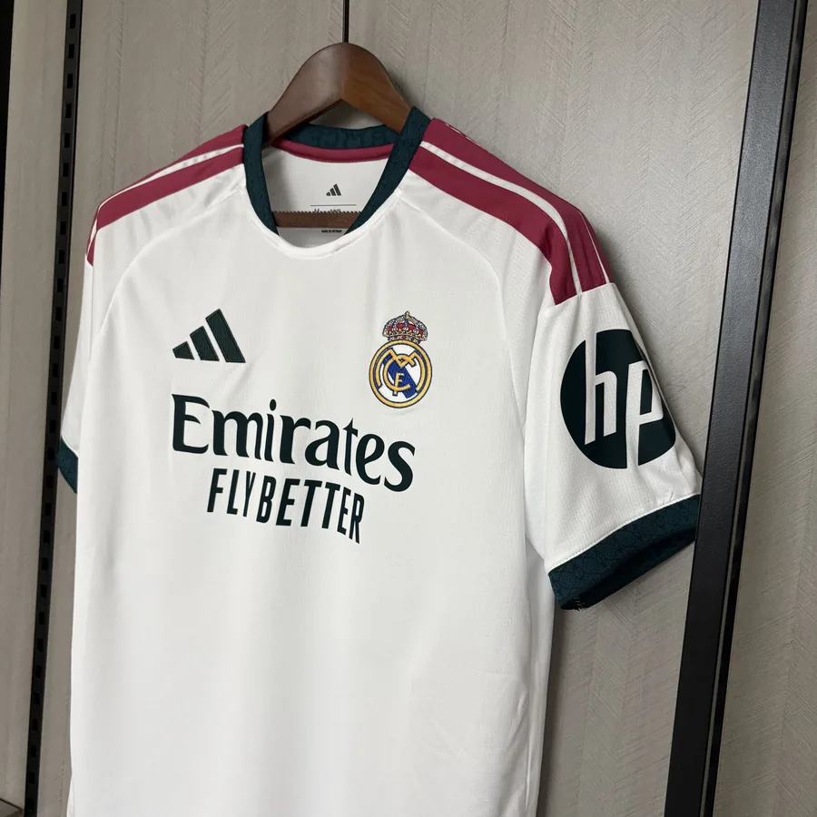 26/27 Real Madrid Soccer Jersey Home — photo 6