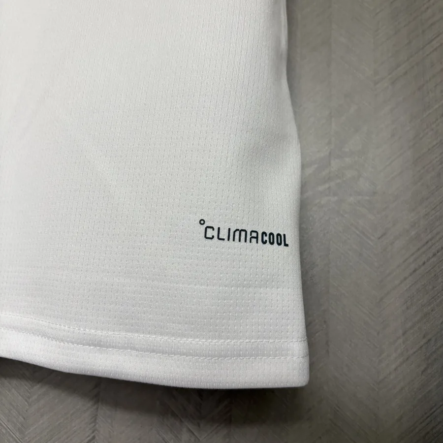 26/27 Real Madrid Soccer Jersey Home — photo 10