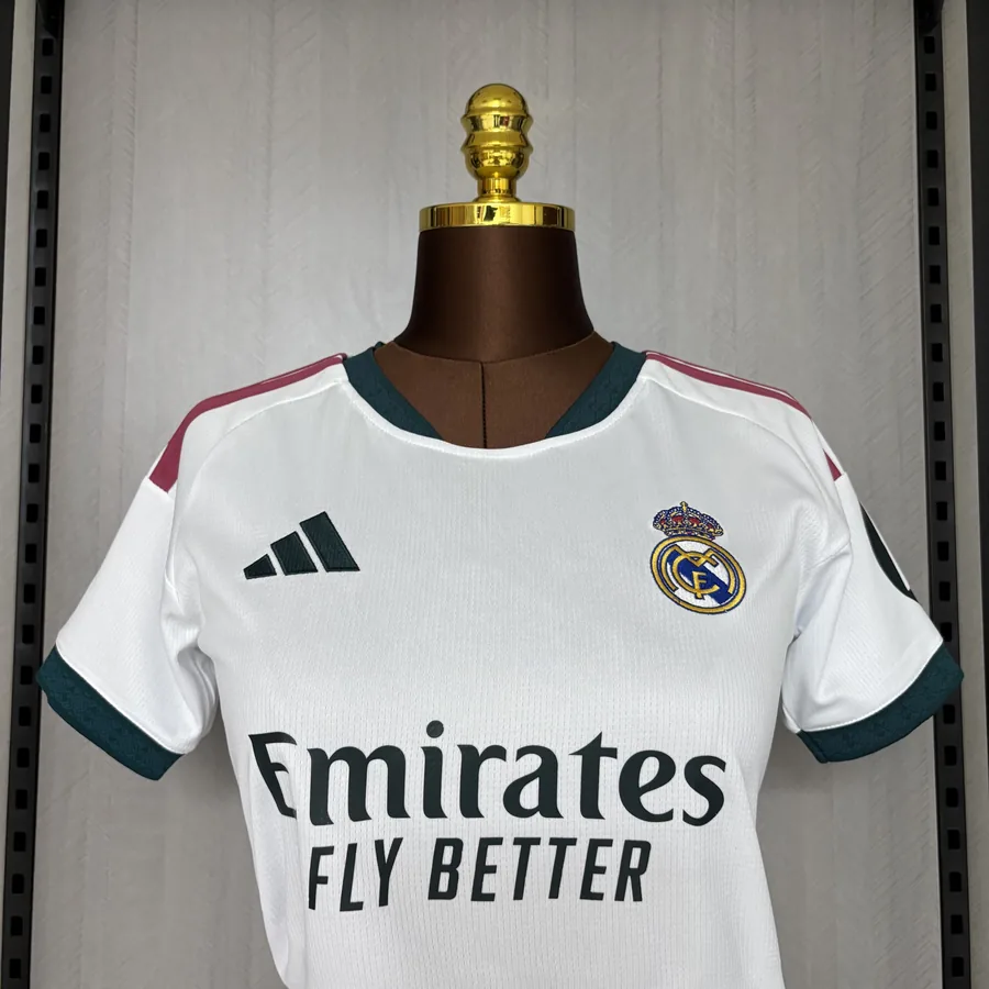 26/27 Women Real Madrid Soccer Jersey Home — photo 7