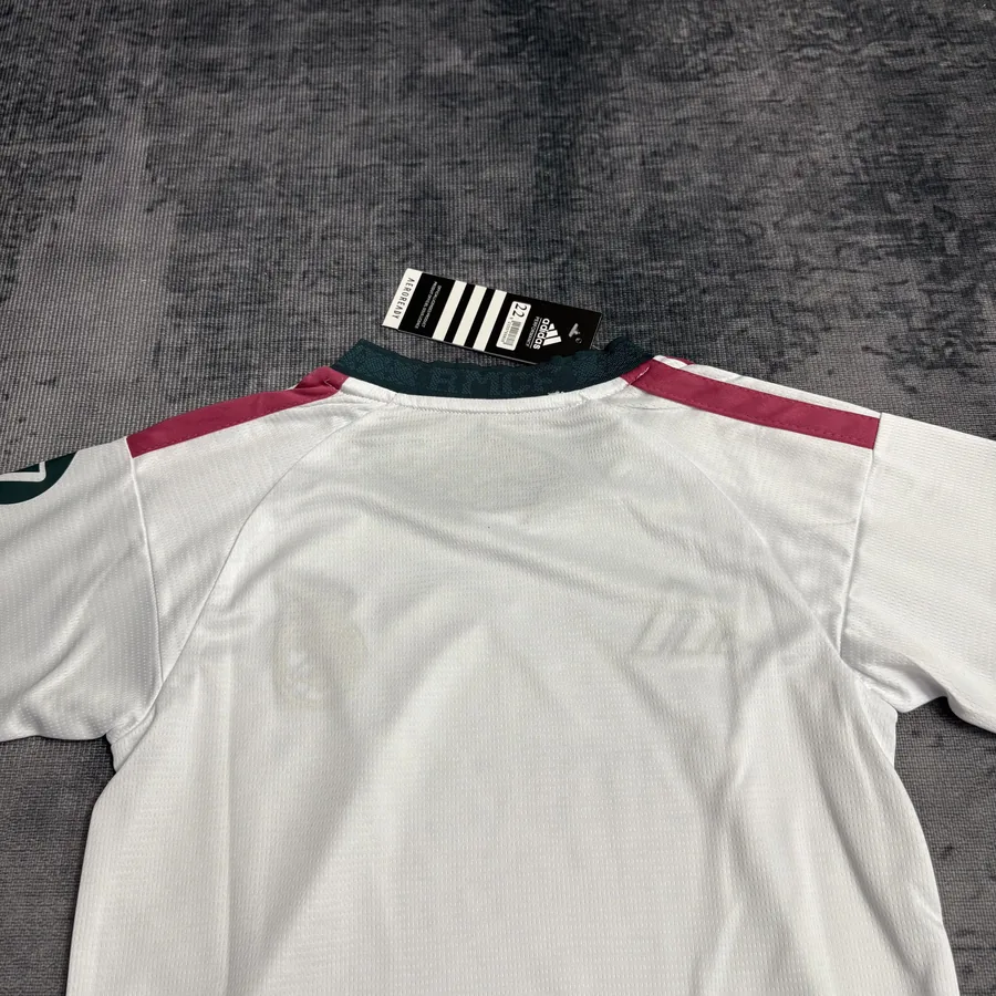 2026/27 Kids Real Madrid Home Jersey — photo 2