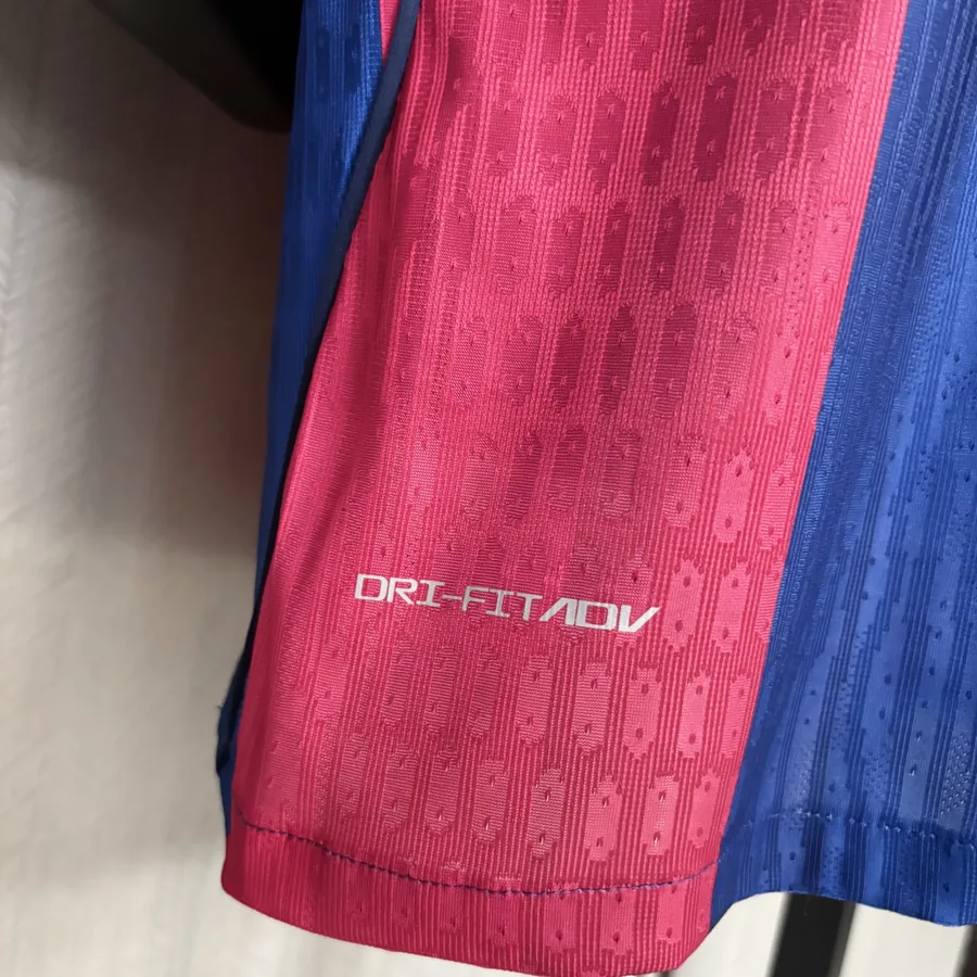 26/27 Player Version Barcelona Soccer Jersey Home — photo 8