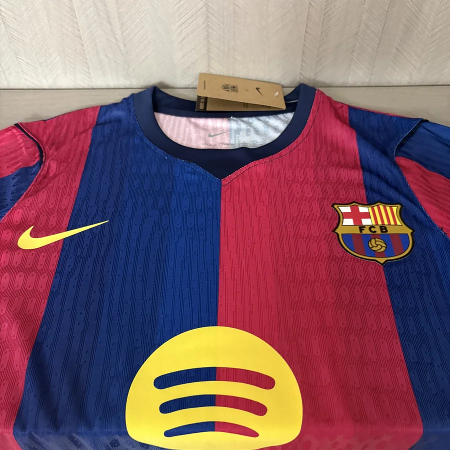 26/27 Player Version Barcelona Soccer Jersey Home — photo 10