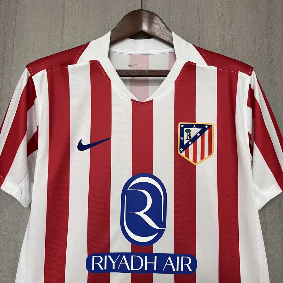 25/26 Atletico Madrid Soccer Jersey Home — photo 9